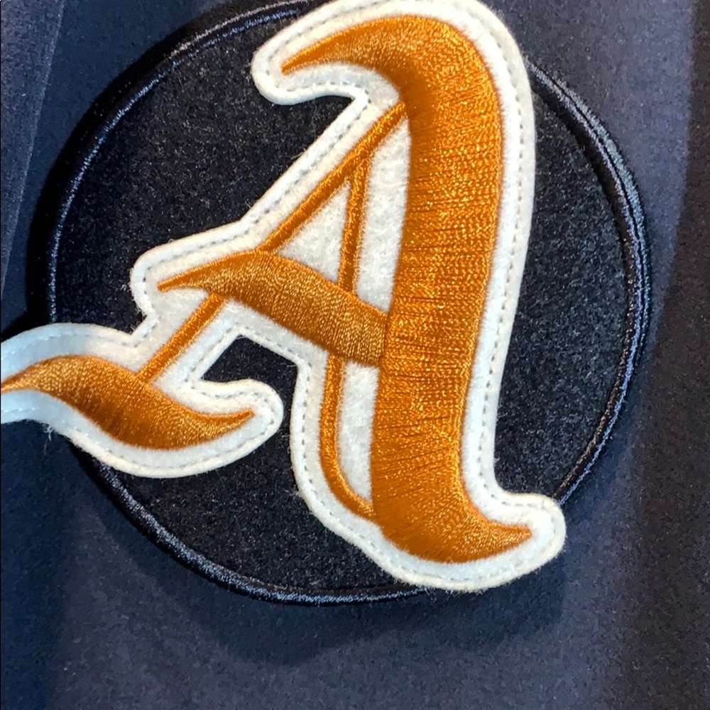 Adidas jacket - Picture 2 of 3